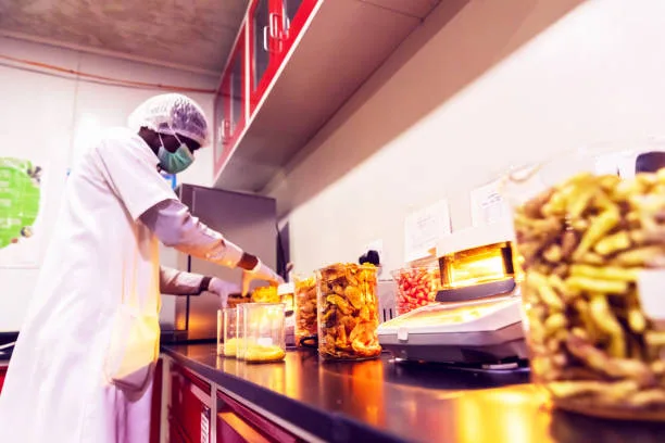 phu-gia-bao-quan-xuc-xich